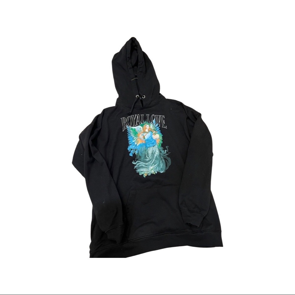 ROYAL LOVE SWEATSHIRT